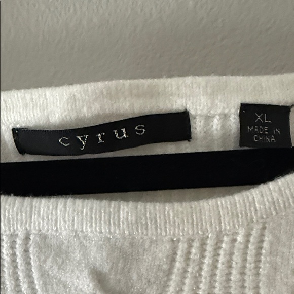 Cyrus Cable Knit Sweater White Ivory Long Sleeve Pullover Size XL - Picture 5 of 7